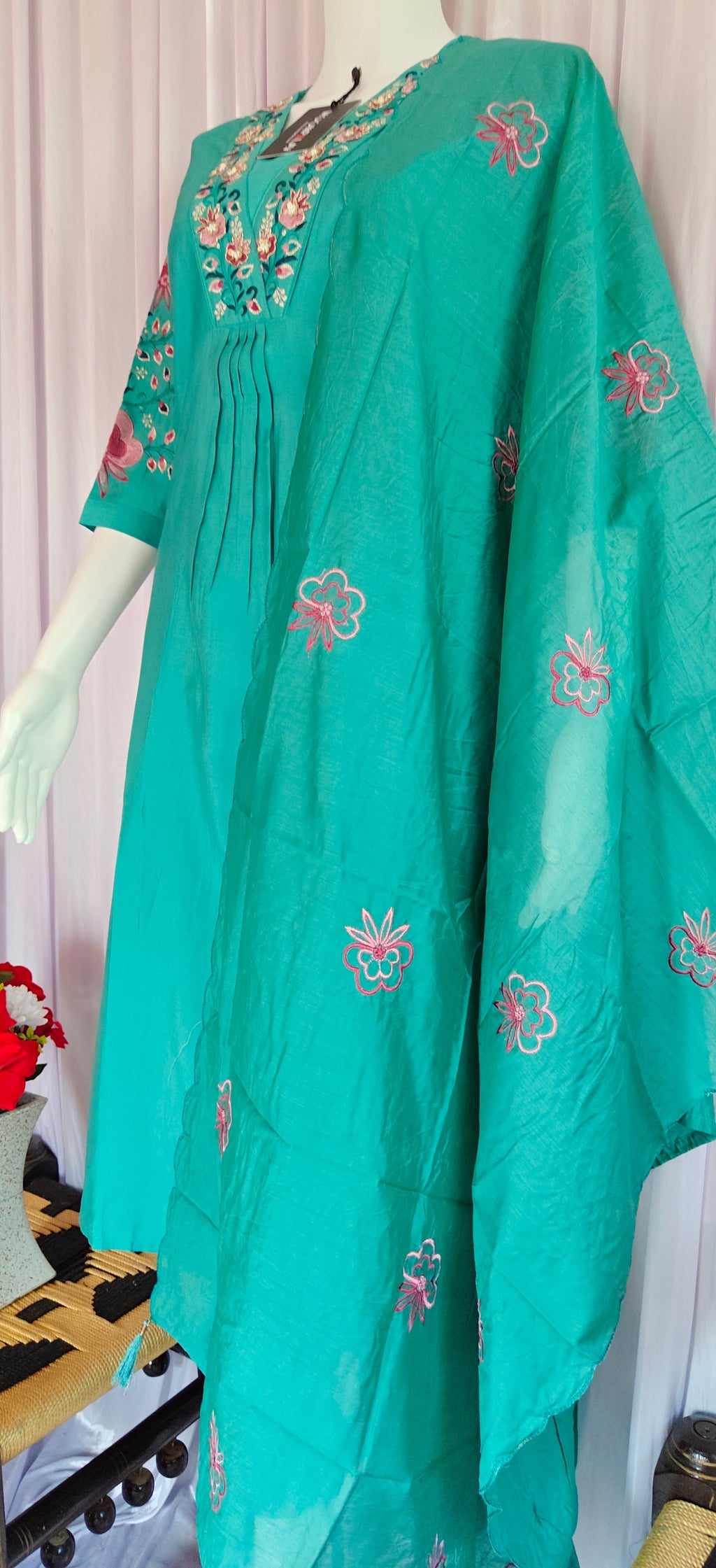 Moonpalav Signature Emerald Green Marina Silk Handwork Kurta Set