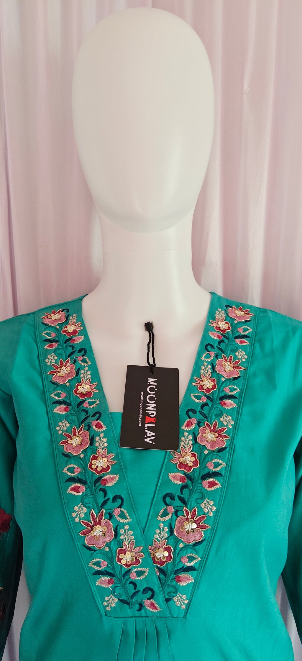 Moonpalav Signature Emerald Green Marina Silk Handwork Kurta Set