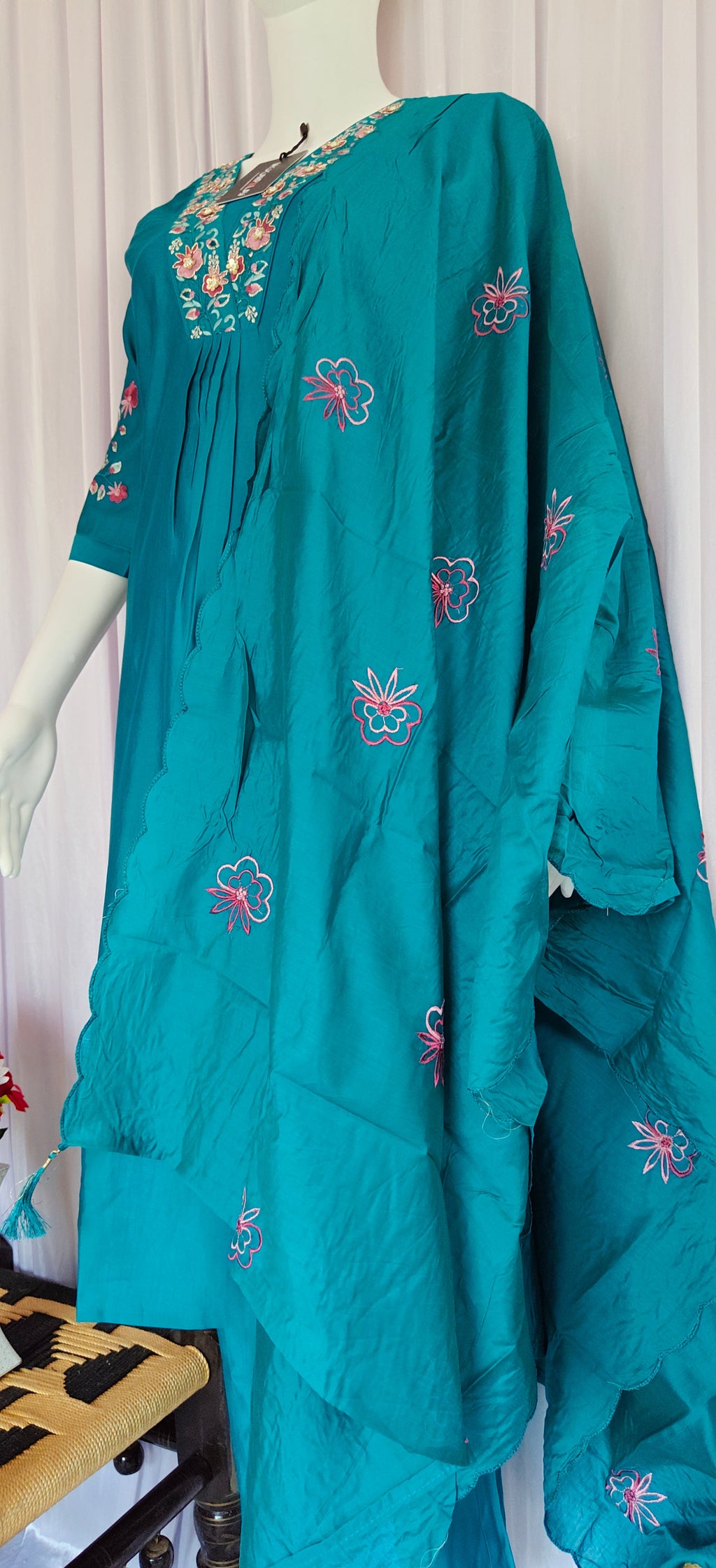 Moonpalav Signature Teal Marina Silk Handwork Kurta Set with Dupatta