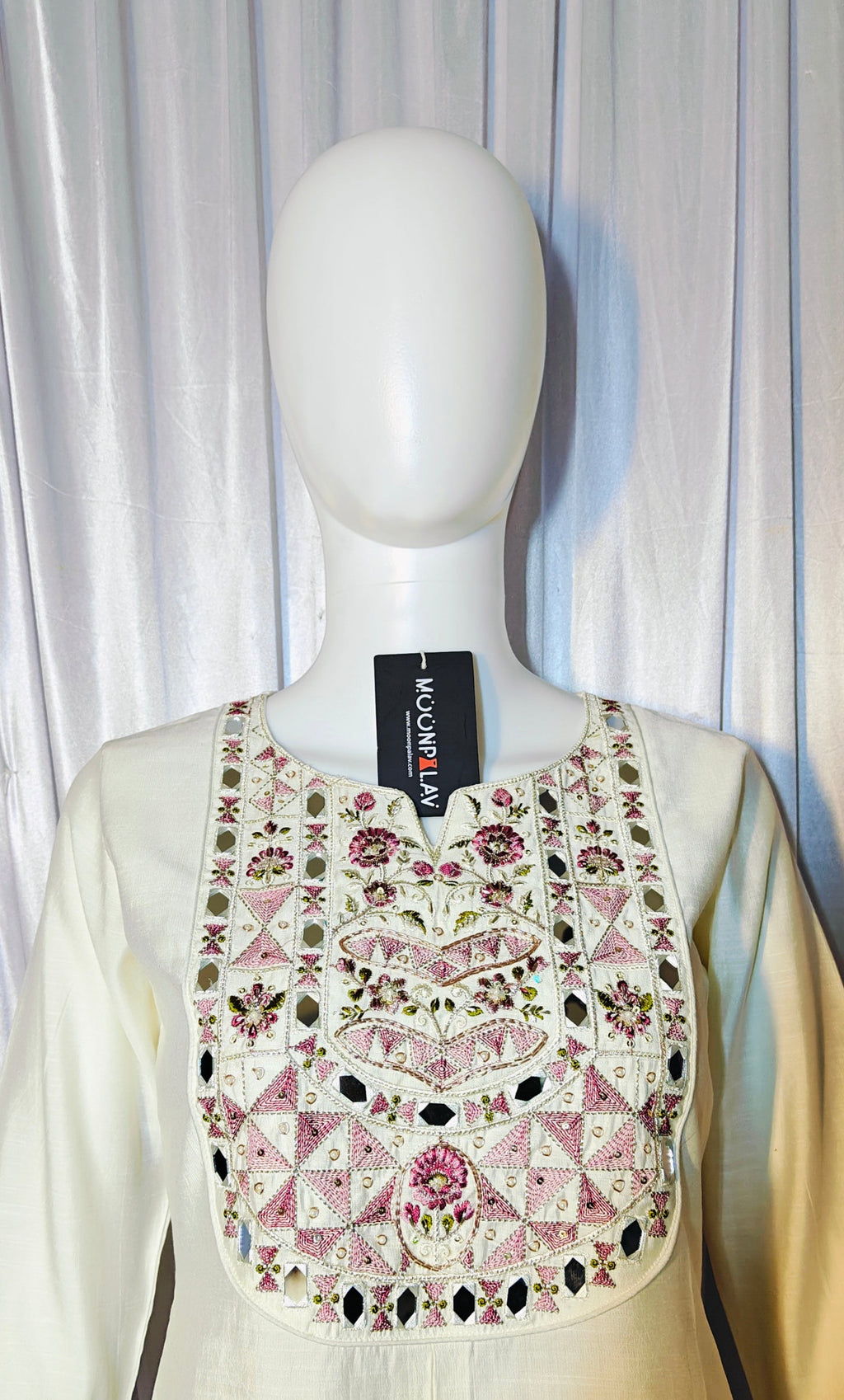 Moonpalav Pearl White Hand-Embroidered Mango Silk Suit with Scalloped Dupatta
