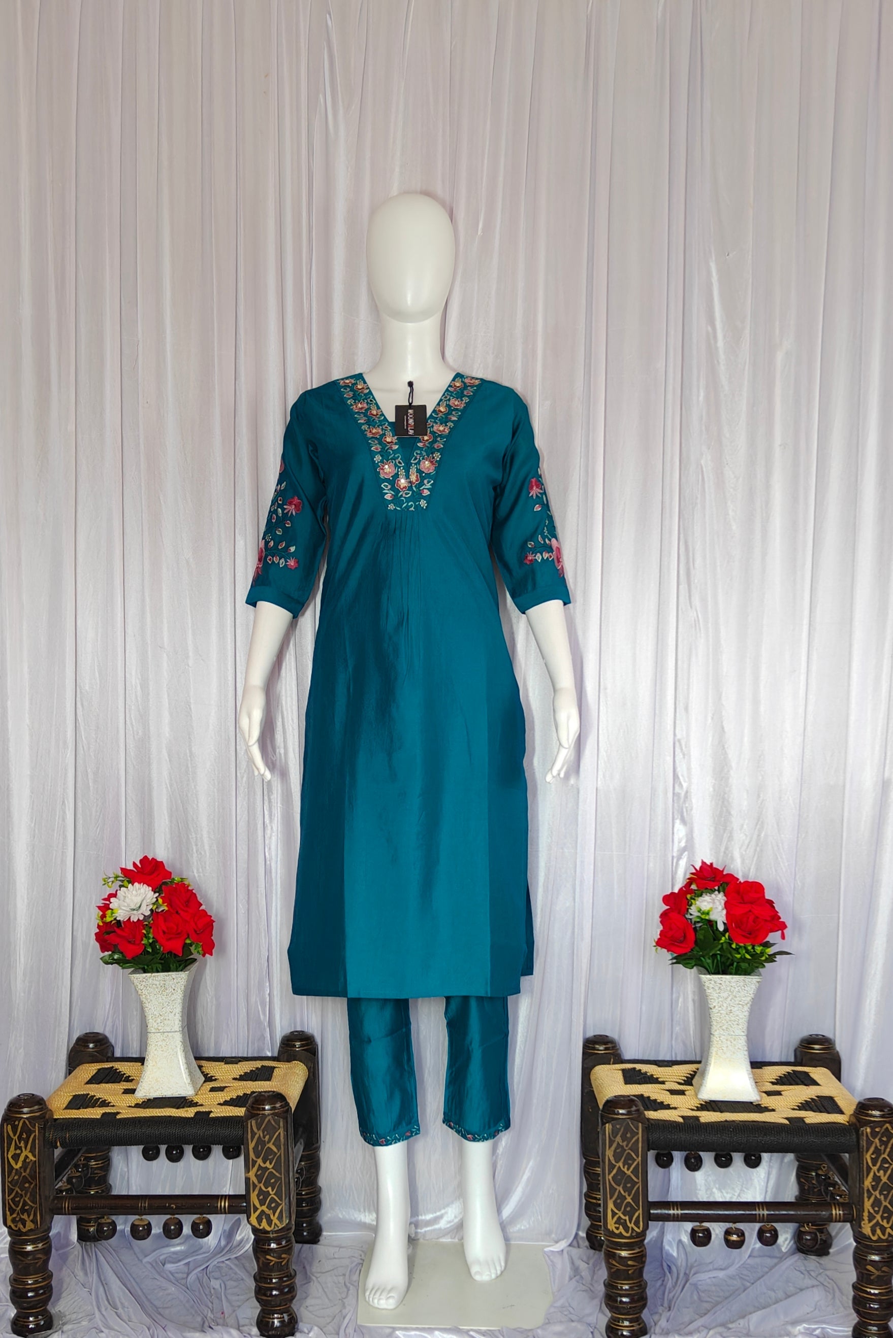 Moonpalav Signature Teal Marina Silk Handwork Kurta Set with Dupatta