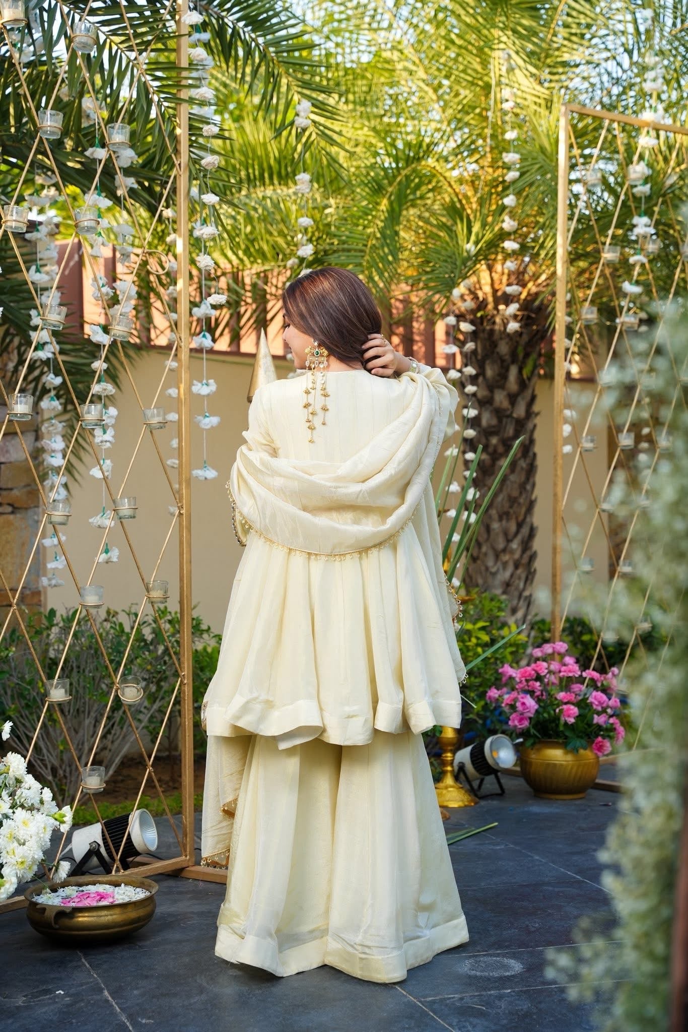 Luxurious Off-White Mirror Work Kurti & Palazzo Set with Dupatta