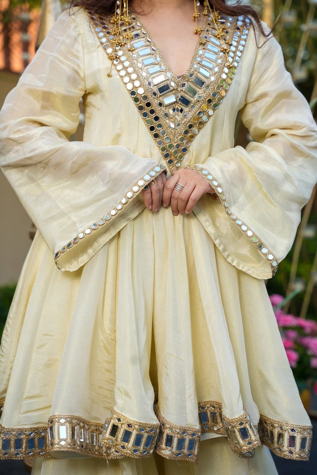 Luxurious Off-White Mirror Work Kurti & Palazzo Set with Dupatta