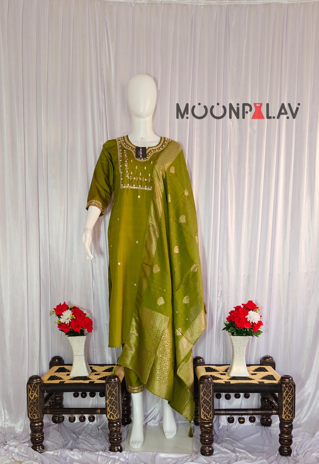 Moonpalav Olive Green Silk Embroidery Kurti Pant Set with Muslin Dupatta