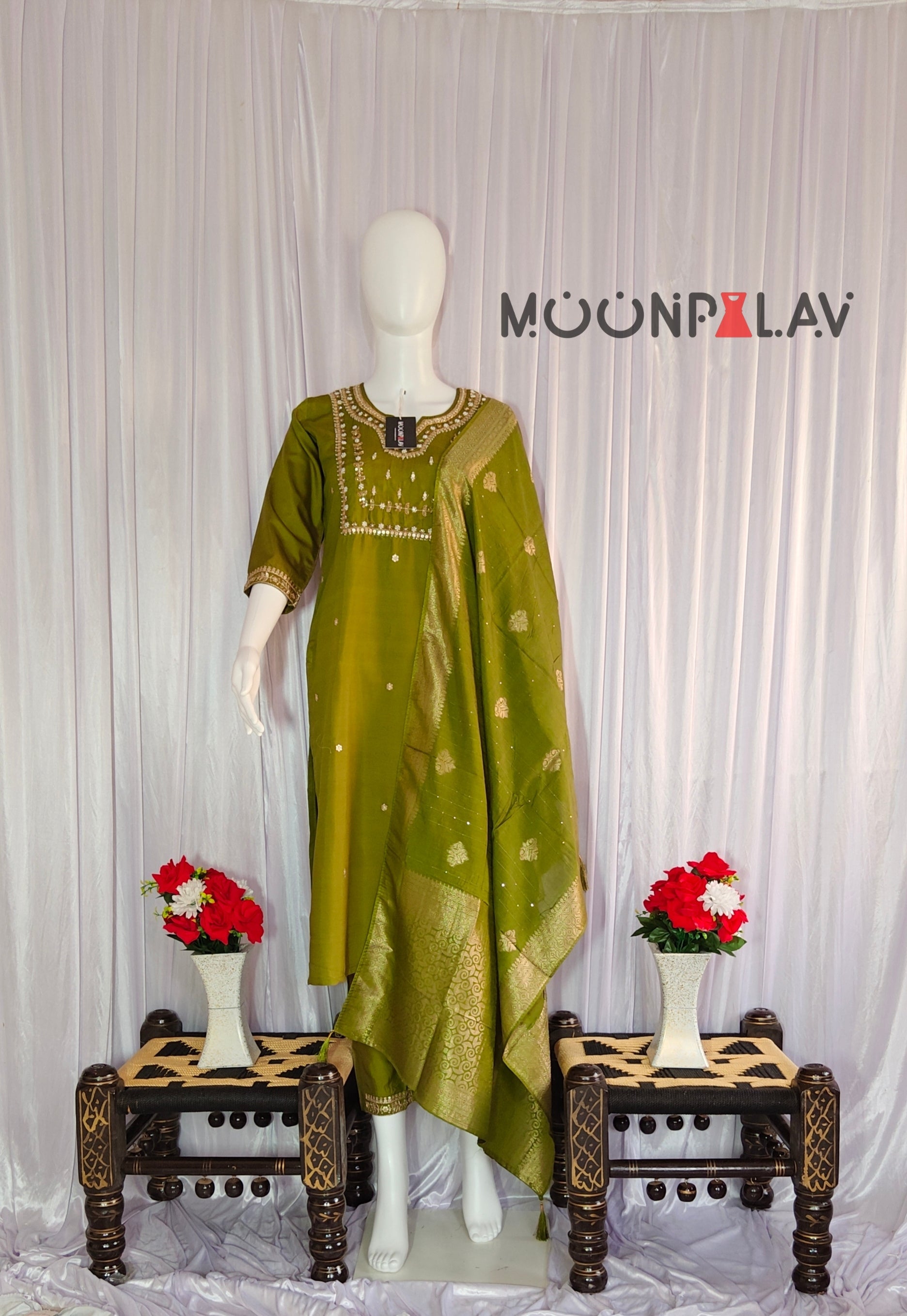 Moonpalav Olive Green Silk Embroidery Kurti Pant Set with Muslin Dupatta