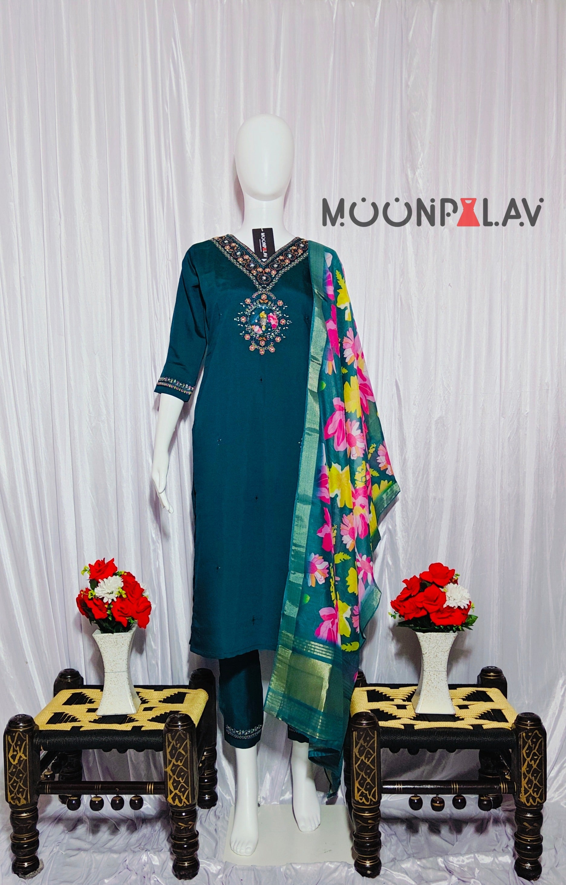Moonpalav Teal Green Embroidered Silk Kurta Set with Zari Border Dupatta